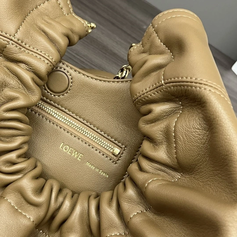 AllSeason Lxxwe Handle Bags 84966