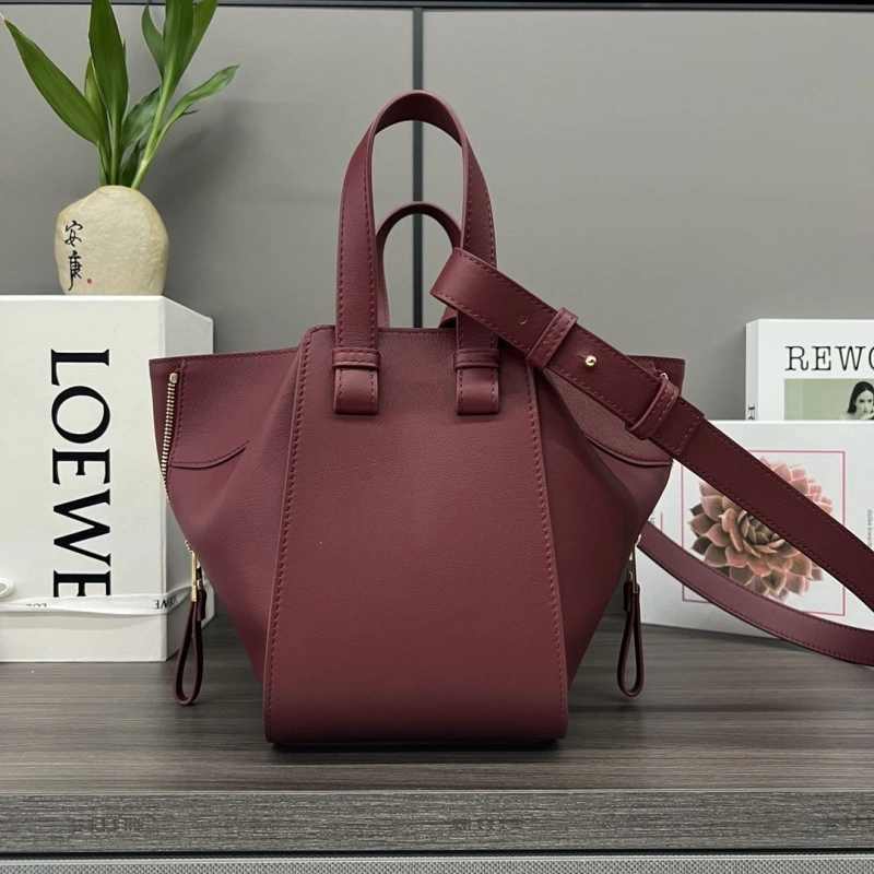 Bold Lxxwe Handle Bags 84917