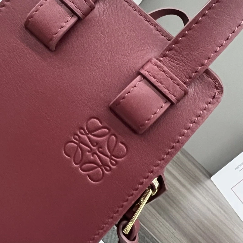 Bold Lxxwe Handle Bags 84917