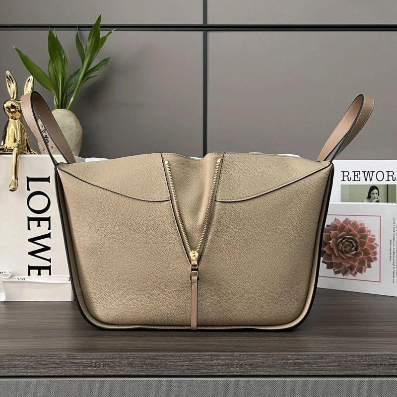 Bold Lxxwe Handle Bags 84919
