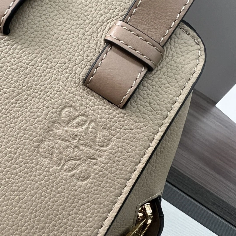 Bold Lxxwe Handle Bags 84919