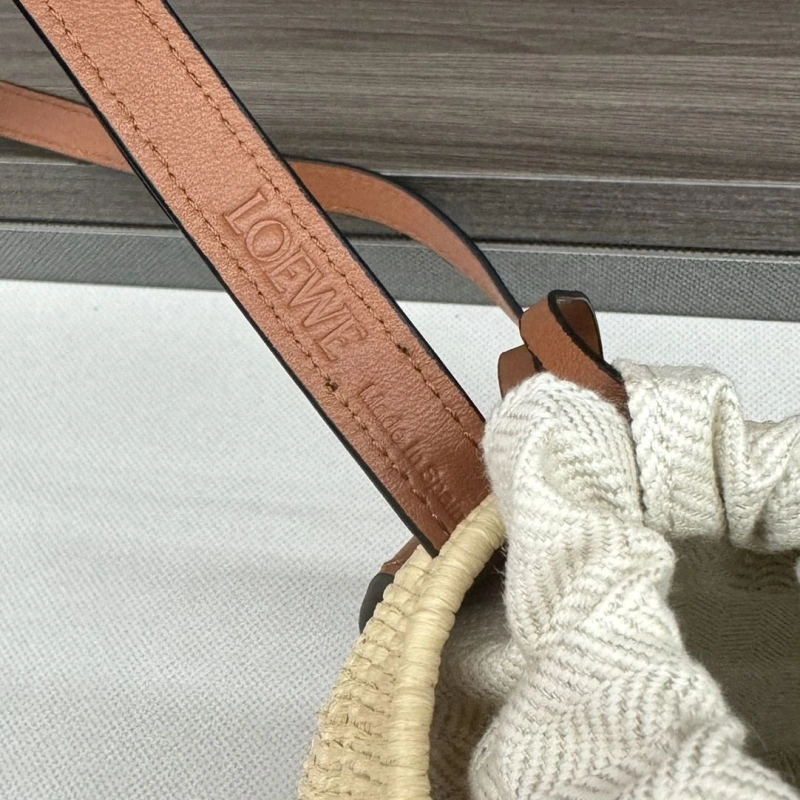 Bold Lxxwe Bucket Bags 85032
