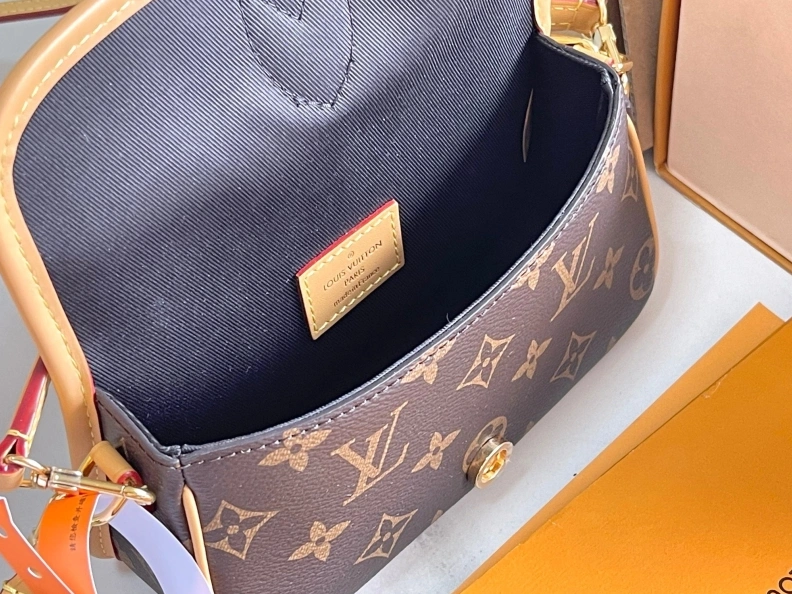 Comfortable LX Satchel bags 18369
