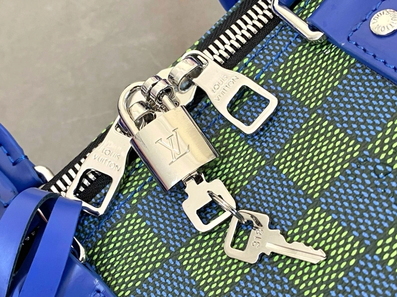 NewStyle LX Travel Bags 18334