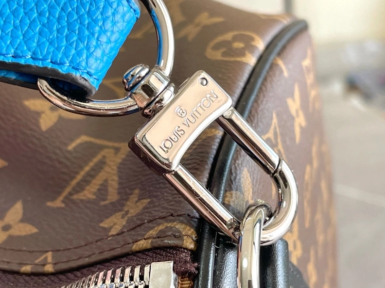 Fashionable LX Travel Bags 18326