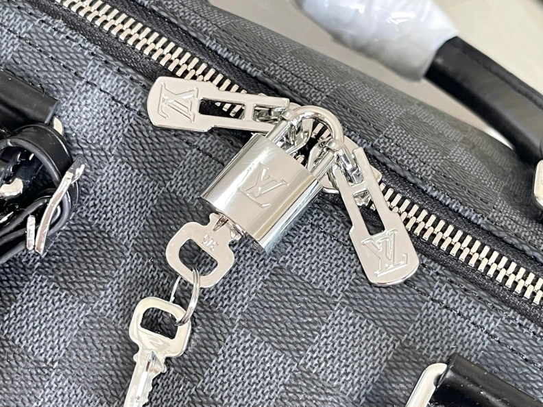 Comfortable LX Travel Bags 18328