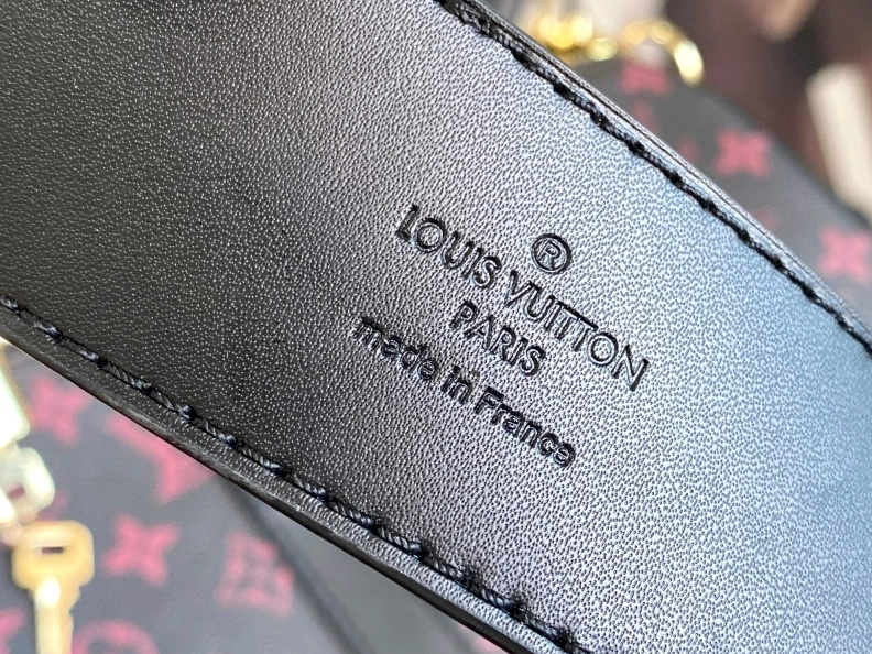 Fashionable LX Travel Bags 18312