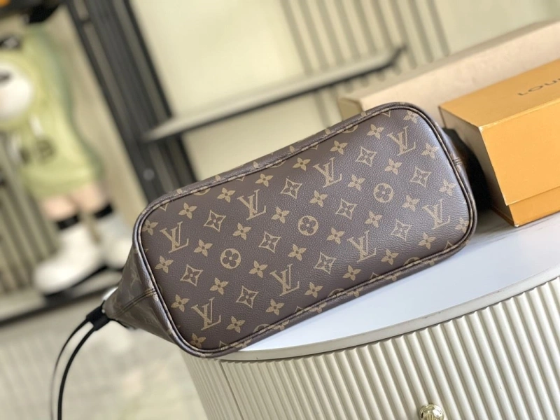 Versatile LX Shopping Bags 16111