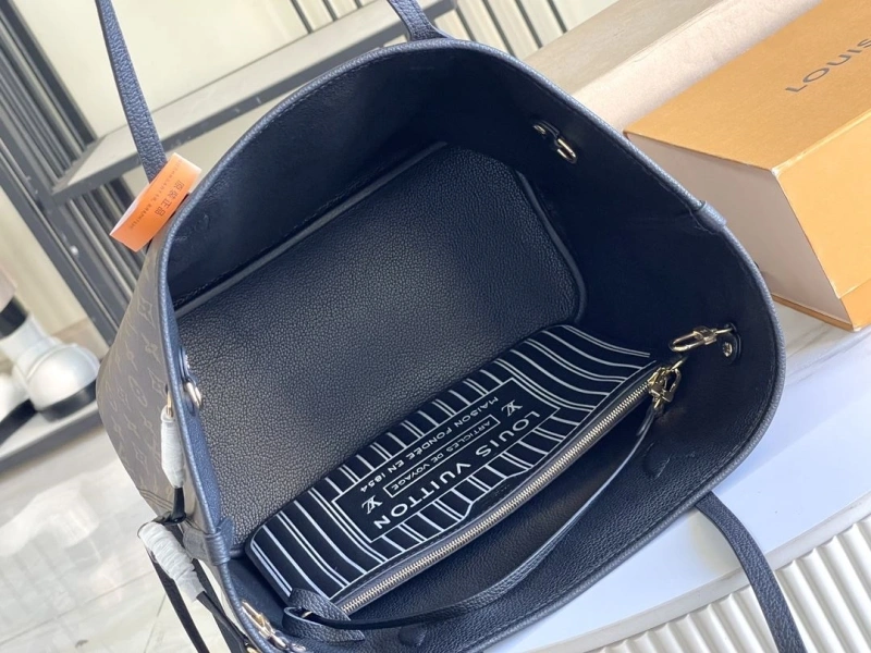 Versatile LX Shopping Bags 16111