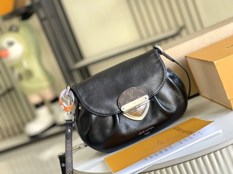 Refined LX Satchel bags 16131