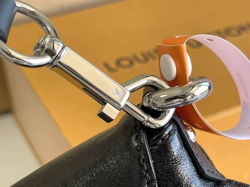 Refined LX Satchel bags 16131