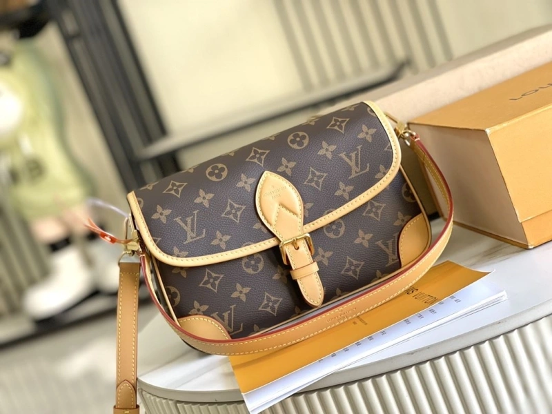 Refined LX Satchel bags 16115