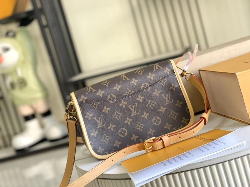 Refined LX Satchel bags 16115