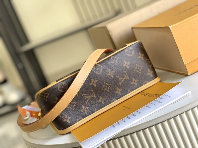 Refined LX Satchel bags 16115