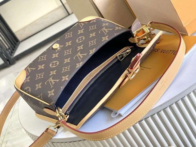Refined LX Satchel bags 16115