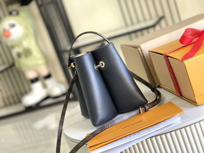 EasyMatch LX Bucket Bags 16120