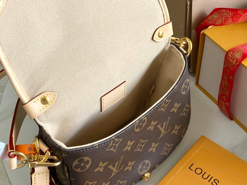 LX Satchel bags Bright 21160