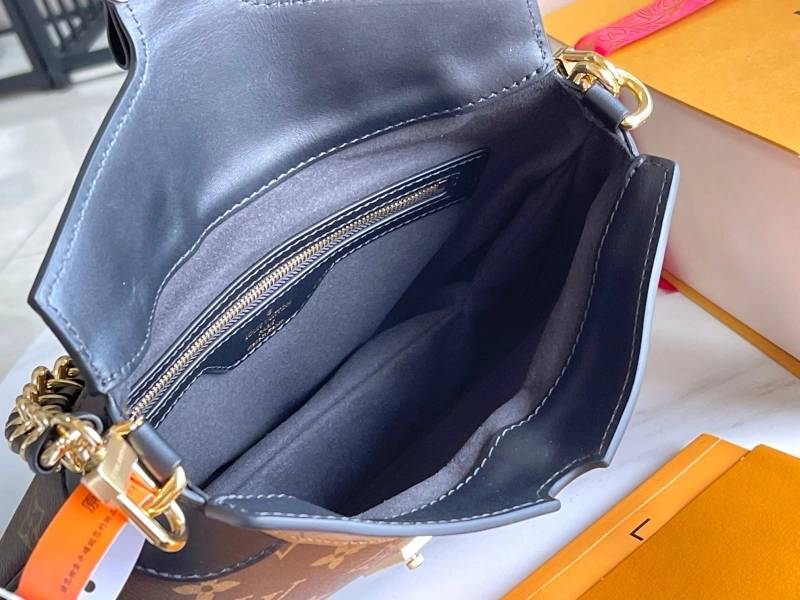 DailyWear LX Satchel bags 21164