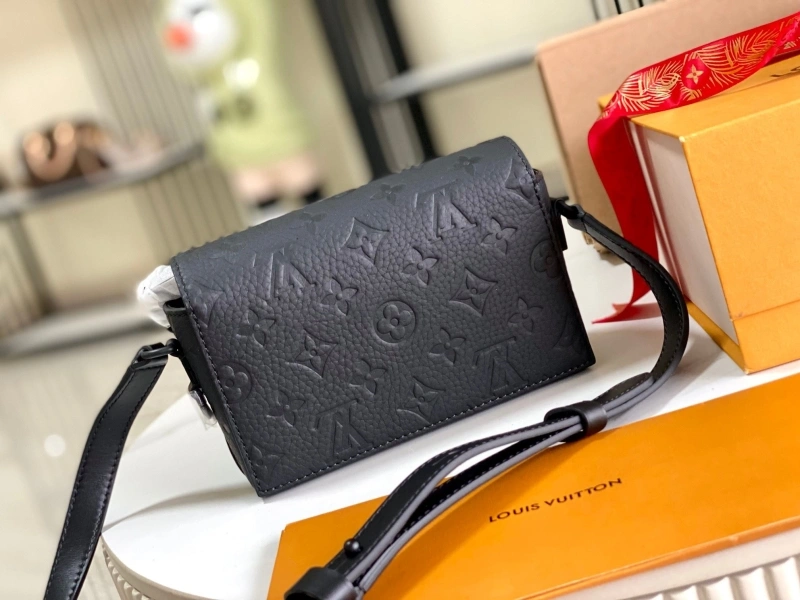 WellDesigned LX Satchel bags 21133