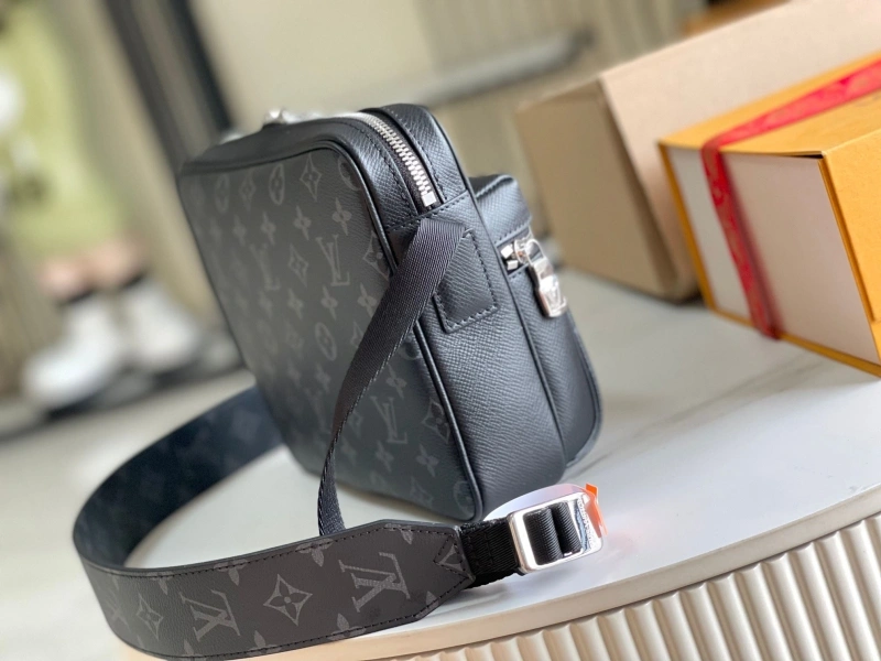 LX Satchel bags Bold 21139