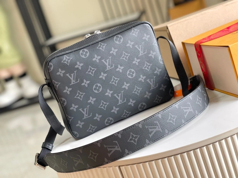 LX Satchel bags Bold 21139