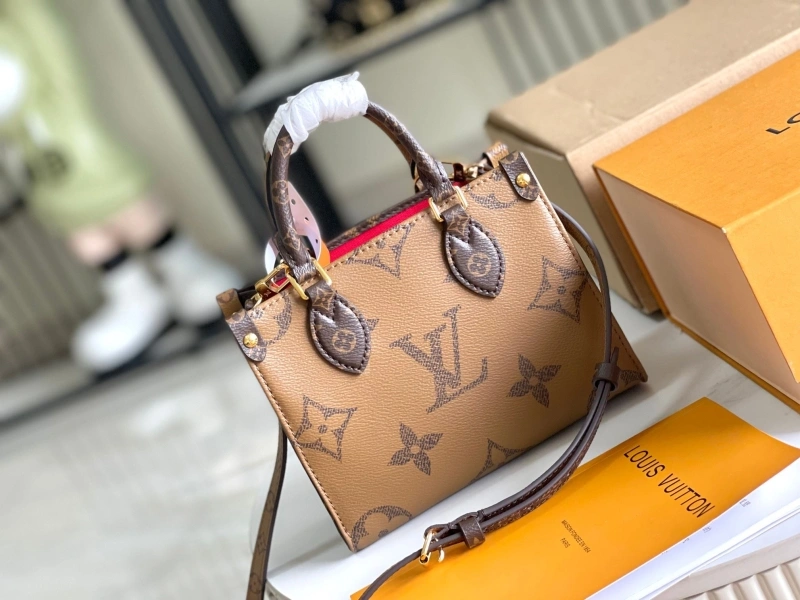 Trendsetting LX Travel Bags 19723
