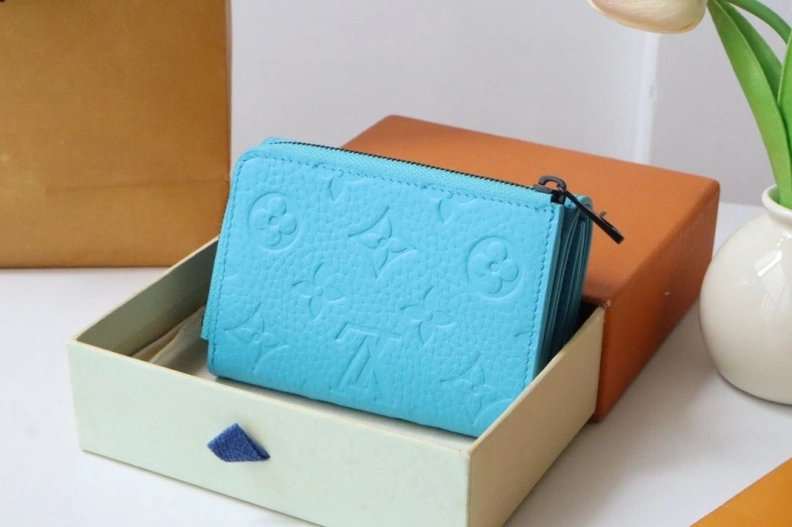Sophisticated LX Wallets 18276