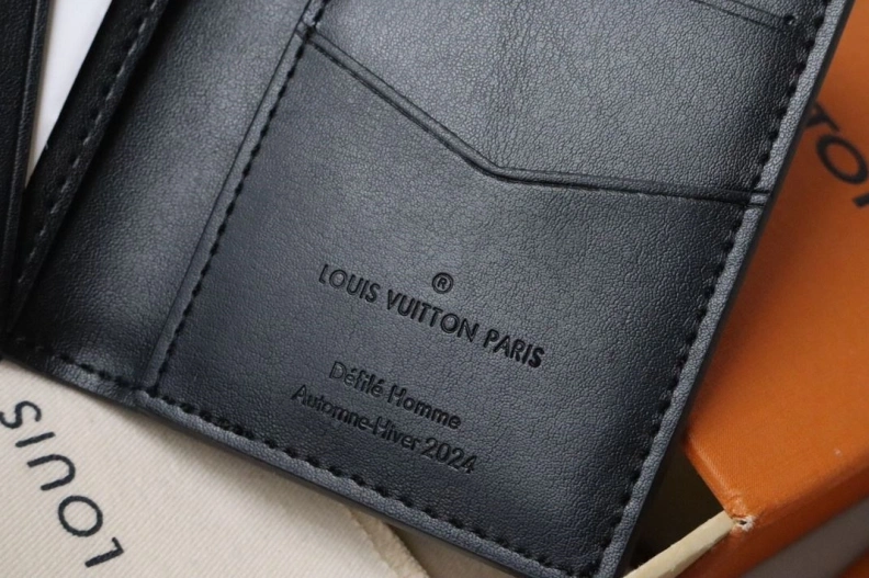 LX Wallets Comfortable 18277