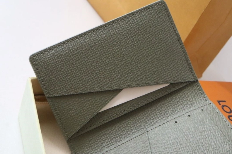 Trendsetting LX Wallets 18287