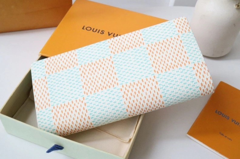 LX Wallets Comfortable 18258