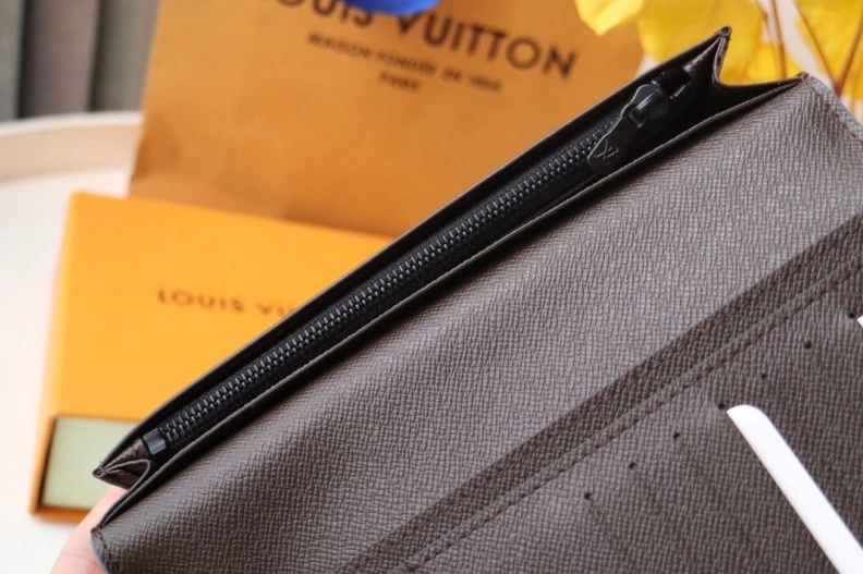 Versatile LX Wallets 18267
