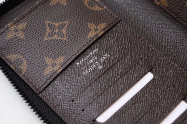 Flexible LX Wallets 18257