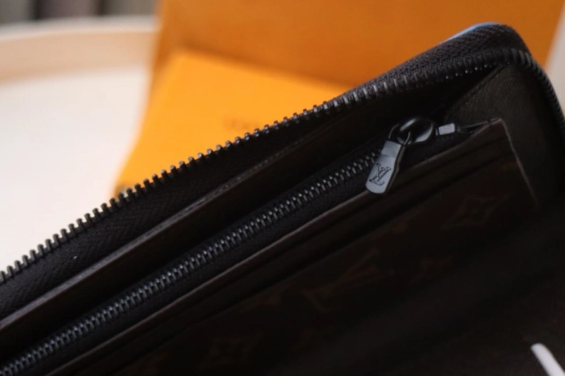 Flexible LX Wallets 18257
