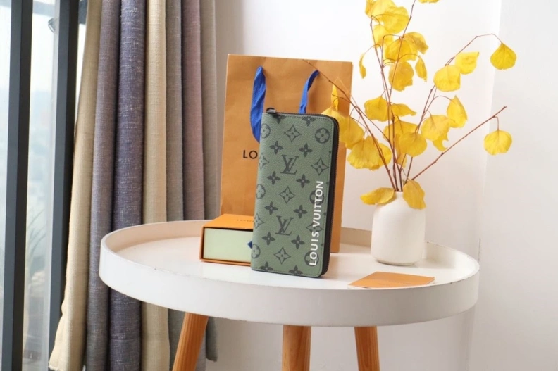 Fashionable LX Wallets 18255
