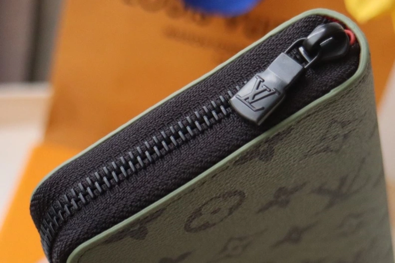 Fashionable LX Wallets 18255