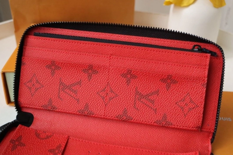 Fashionable LX Wallets 18255