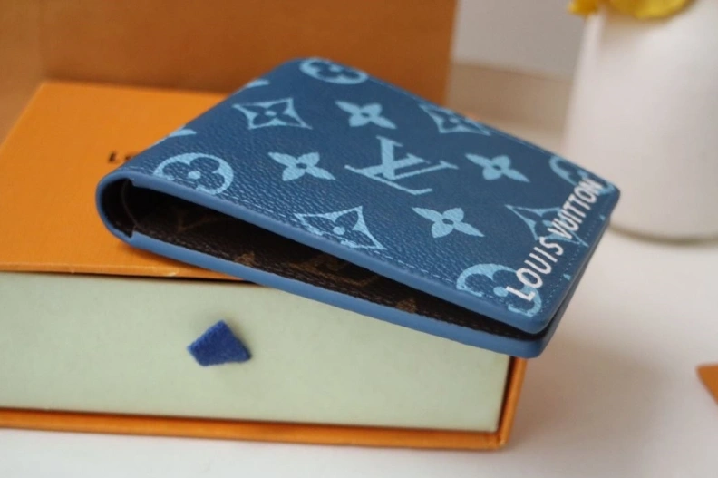 Comfortable LX Wallets 18265