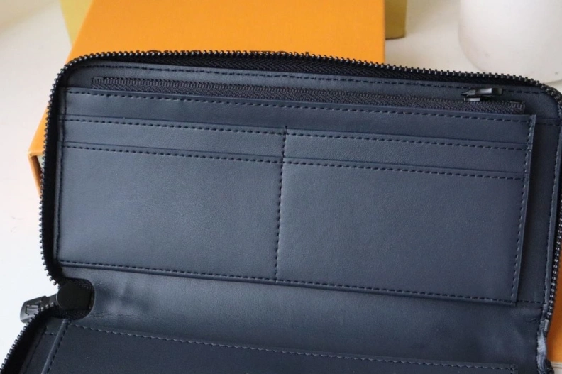 Fashionable LX Wallets 18249