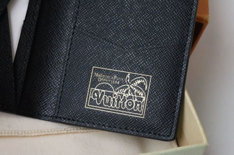 LX Wallets WellDesigned 18240