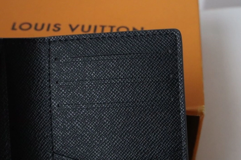 LX Wallets WellDesigned 18240