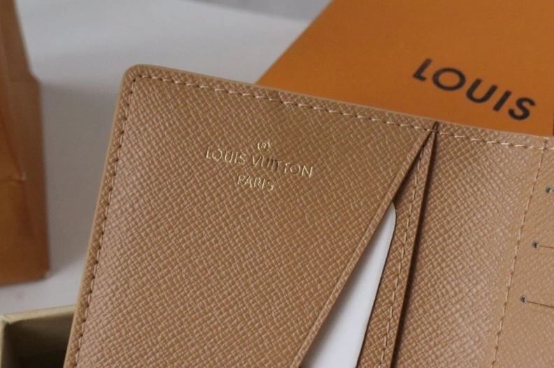 Unique LX Wallets 18235