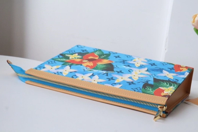 Cozy LX Clutch Bags 18290