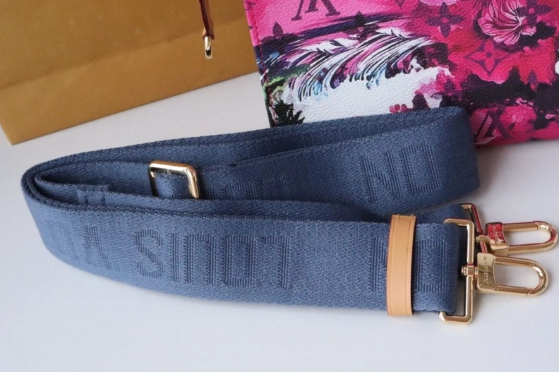 Breathable LX Wallets 18236