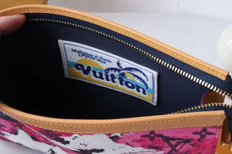 Breathable LX Wallets 18236
