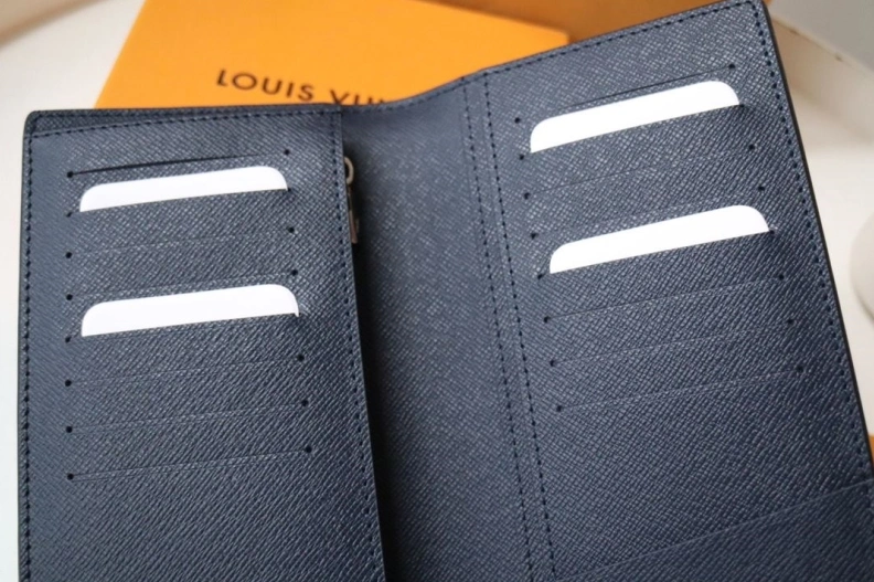LX Wallets Lightweight 18222