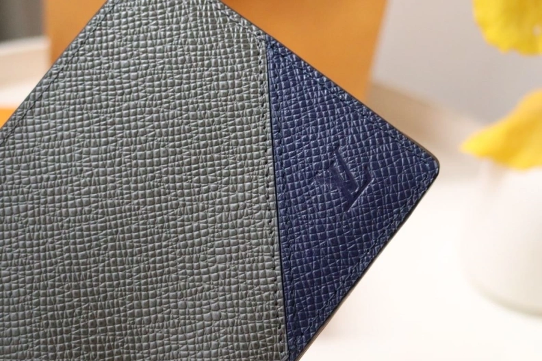 Lightweight LX Wallets 18212