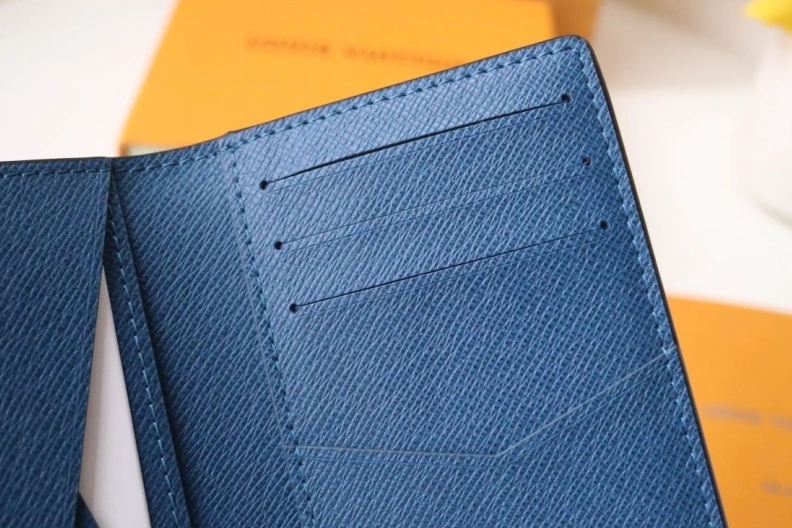 LX Wallets Resilient 18221