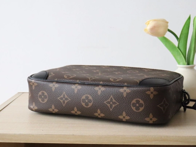 LX Clutch Bags Flexible 18286
