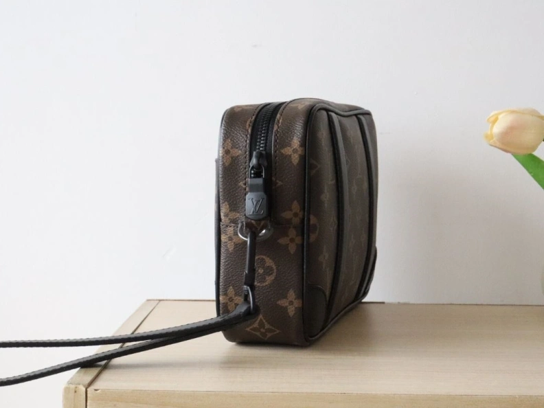LX Clutch Bags Flexible 18286