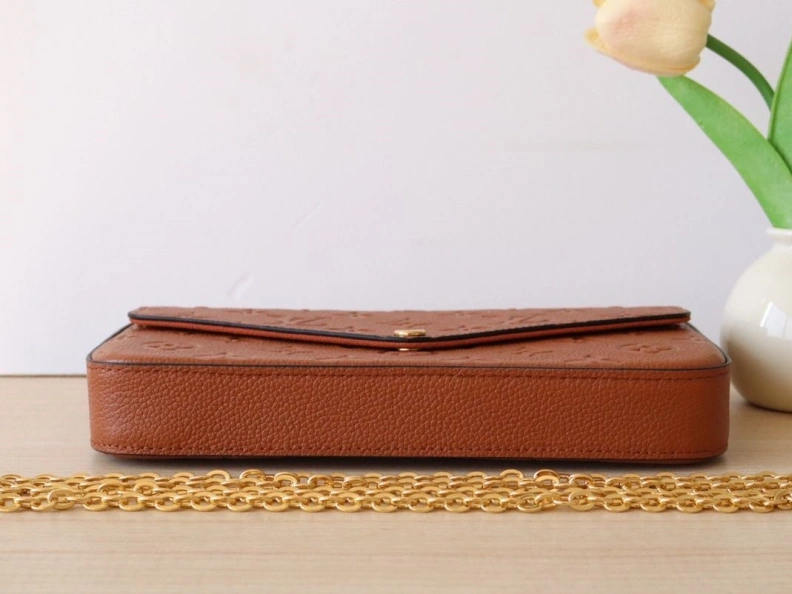 Sophisticated LX Wallets 18209